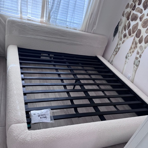 Winnie King - Picture 1 of 3